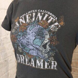 Hollister Infinite Dreamer Skull Baby Tee